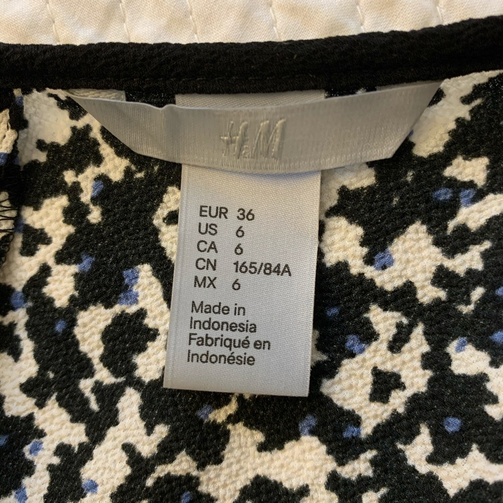 Patterned blouse - Picture 3 of 4